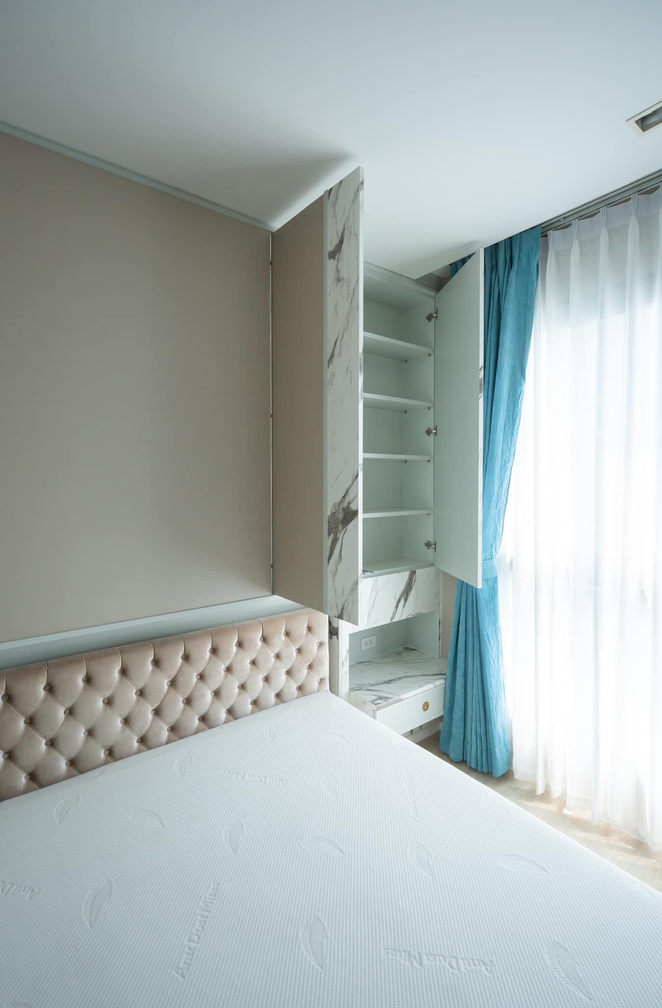 ให้เช่าคอนโด Quinn Ratchada 17 (ควินน์ รัชดา 17) ห้องสวยเฟอร์ครบวิวสระ