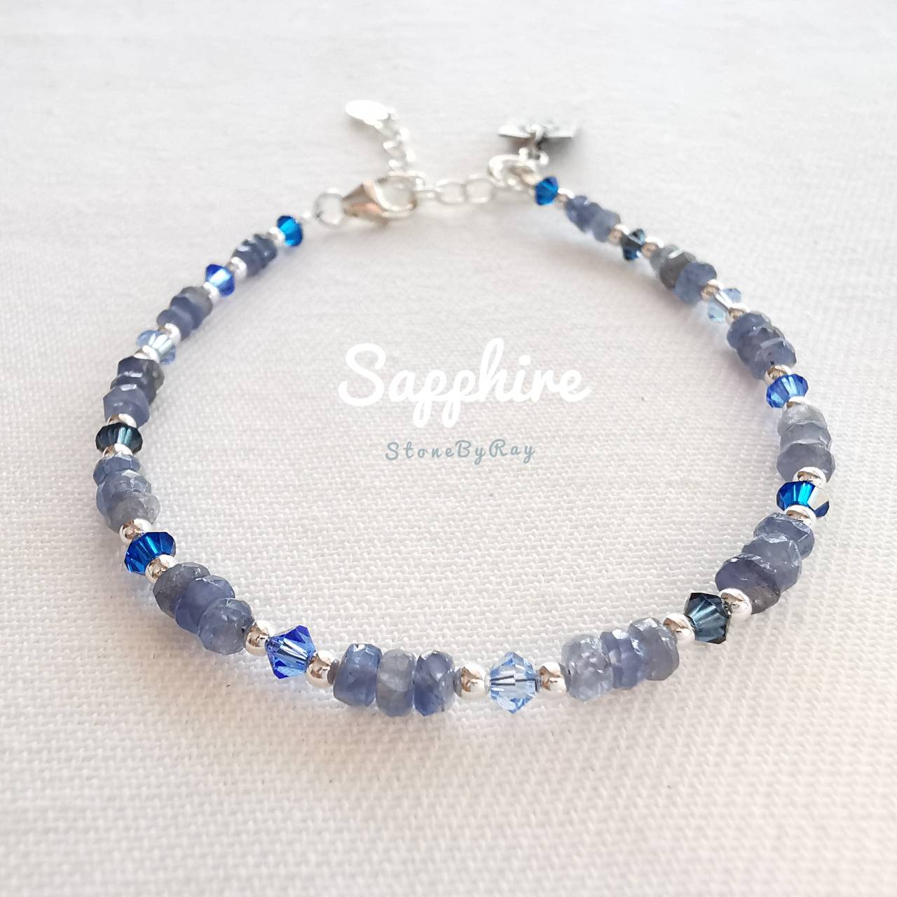 สร้อยข้อมือเงินพลอยไพลิน Sapphire
