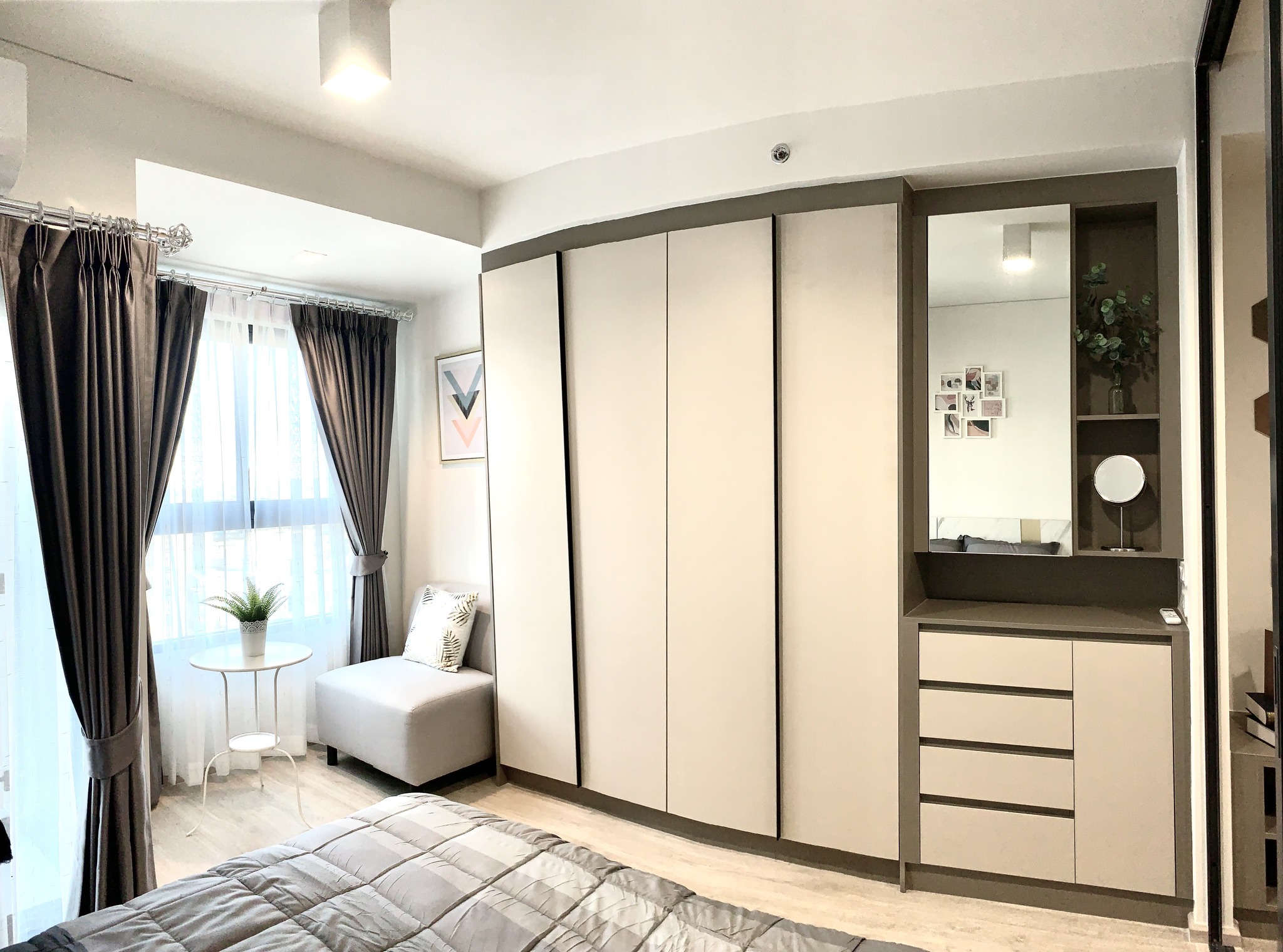 ให้เช่าคอนโด IDEO Sathorn-Wongwian Yai : ไอดีโอ สาทร วงเวียนใหญ่ High Rise โซนพื้นที่ BTS วงเวียนใหญ่ ห้องแบบ 1ห้องนอน 1ห้องน้ำ ขนาดห้อง 36 ตรม.