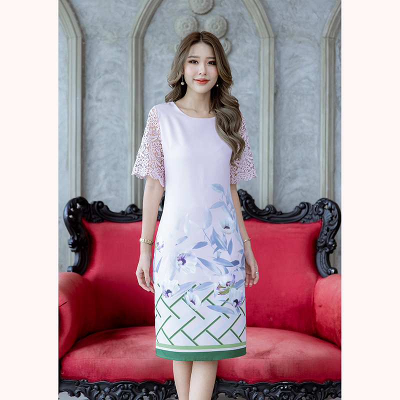 kudapy เดรสสั้นสีชมพูอ่อน/สีน้ำตาล/แดงเลือดหมู ผ้าพิมพ์ ดีเทลช่วงแขนเป็นงานผ้าลูกไม้ทอลายเนื้อดี