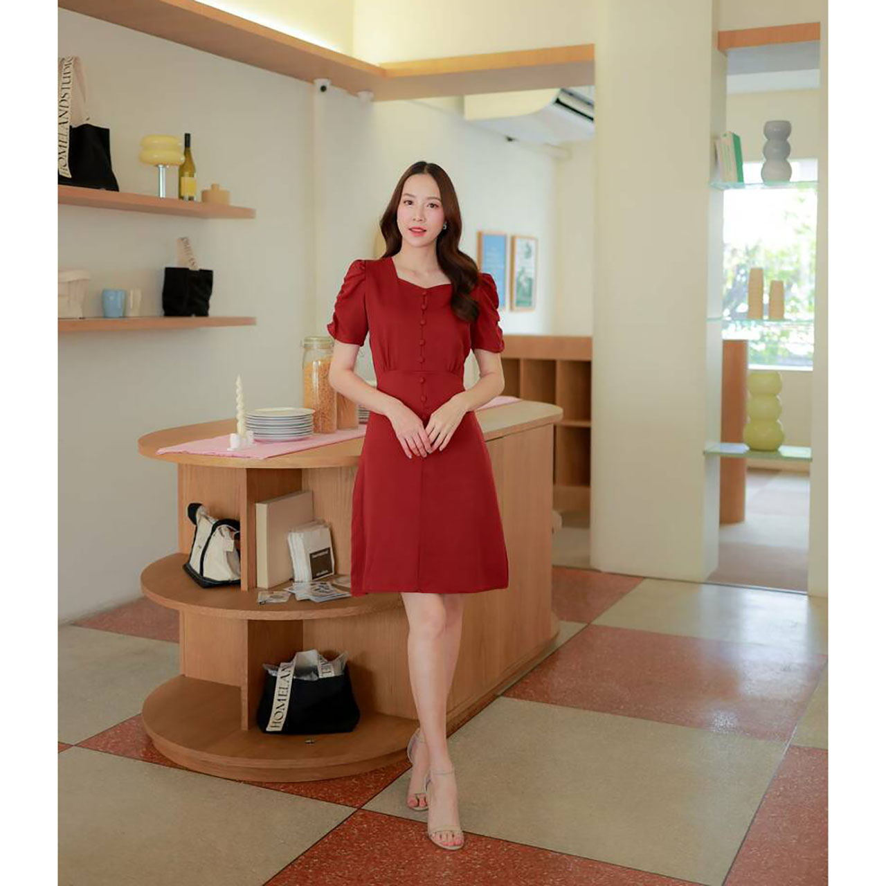 kudapy เดรสสั้นสีชมพู/สีดำ/สีแดง แขนตุ๊กตาแต่งกระดุม