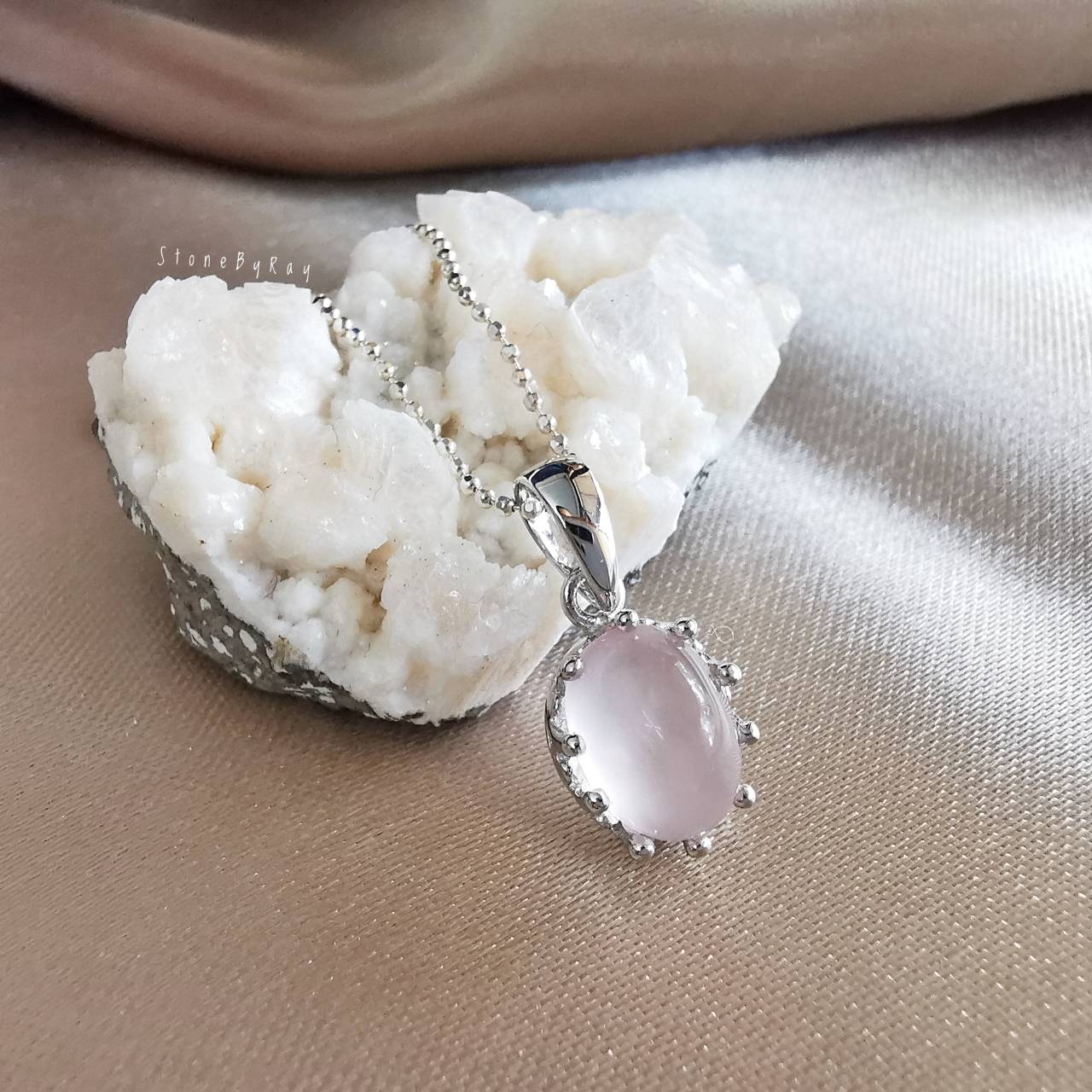 สร้อยคอเงินจี้หินโรสควอตซ์ Rose Quartz