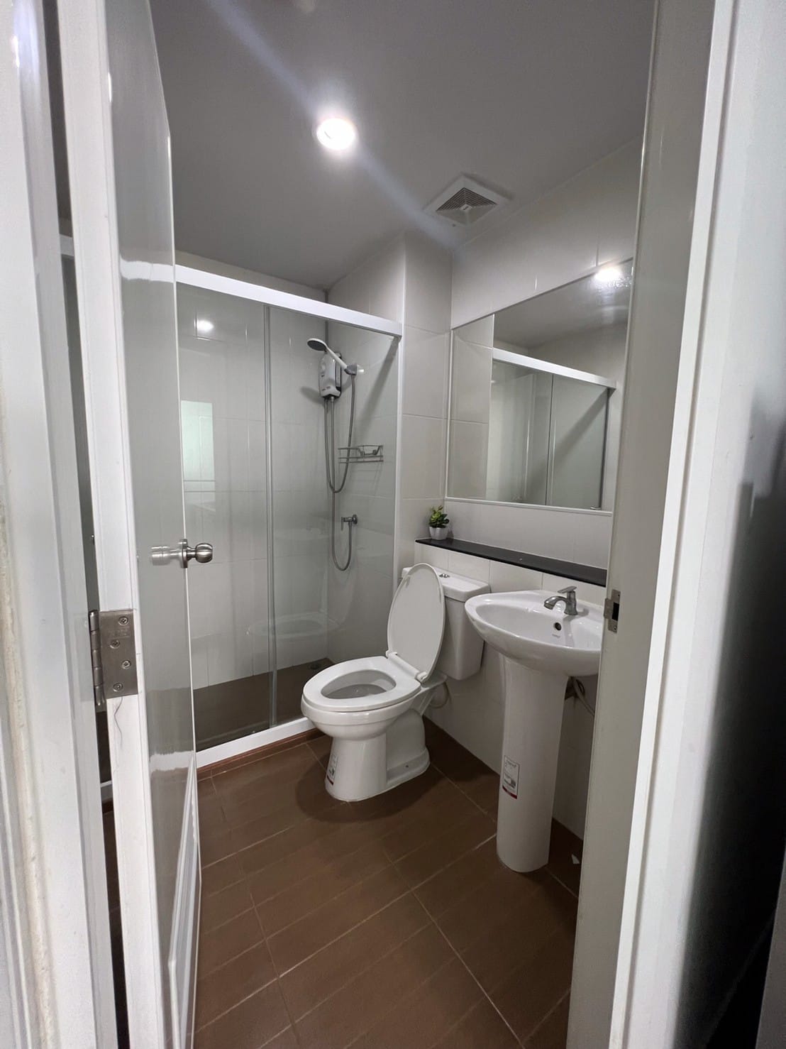 ให้เช่าคอนโด Regent Home Sukhumvit 81 (รีเจ้นท์ โฮม สุขุมวิท 81) - ตกแต่งเฟอร์ครบมีเครื่องซักผ้า - การเดินทาง: BTS อ่อนนุช