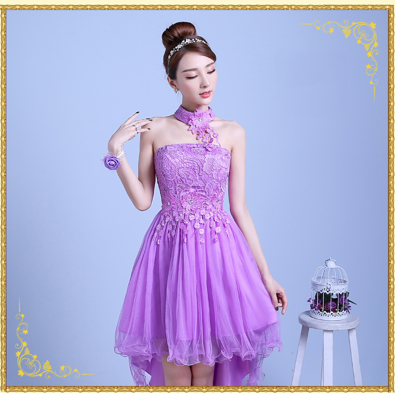 kudapy ชุดราตรีสั้นเกาะอกสีครีมเบจ/สีม่วง ผ้าลูกไม้ผสมซีทรู หน้าสั้นหลังยาว มีผ้าแต่งเป็นสร้อยคอติดดอกไม้ เดรสทรงสวยมากค่ะ
