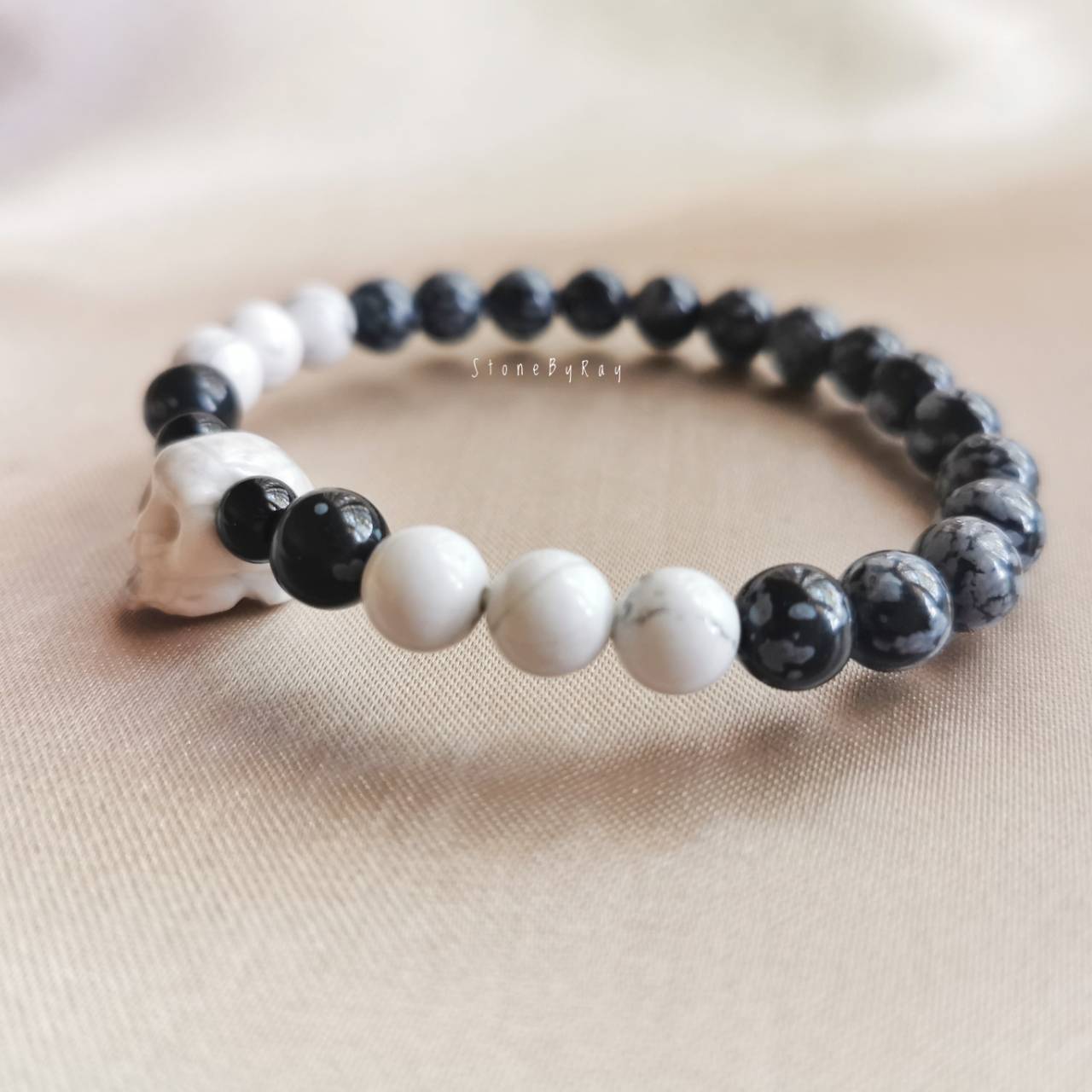 สร้อยข้อมือหินฮาวไลท์,สโนวเฟล็กออปซิเดียน,ออนิค Howlite+Snowflake Obsidian+Onyx