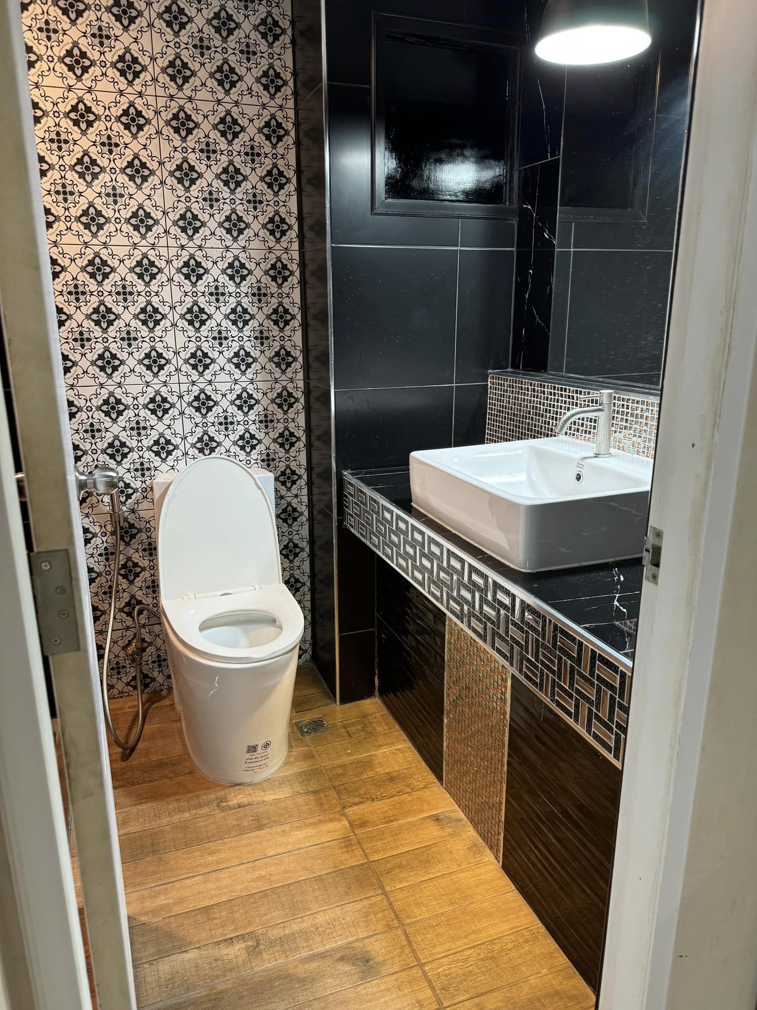 ปล่อยเช่าคอนโด Le Chateau Condo (เลอ ชาโต) ซอยศูนย์วิจัย 14 - เฟอร์เครื่องใช้ไฟฟ้าครบครั้น - 2ห้องนอน 1ห้องนั่งเล่น 2ห้องน้ำ