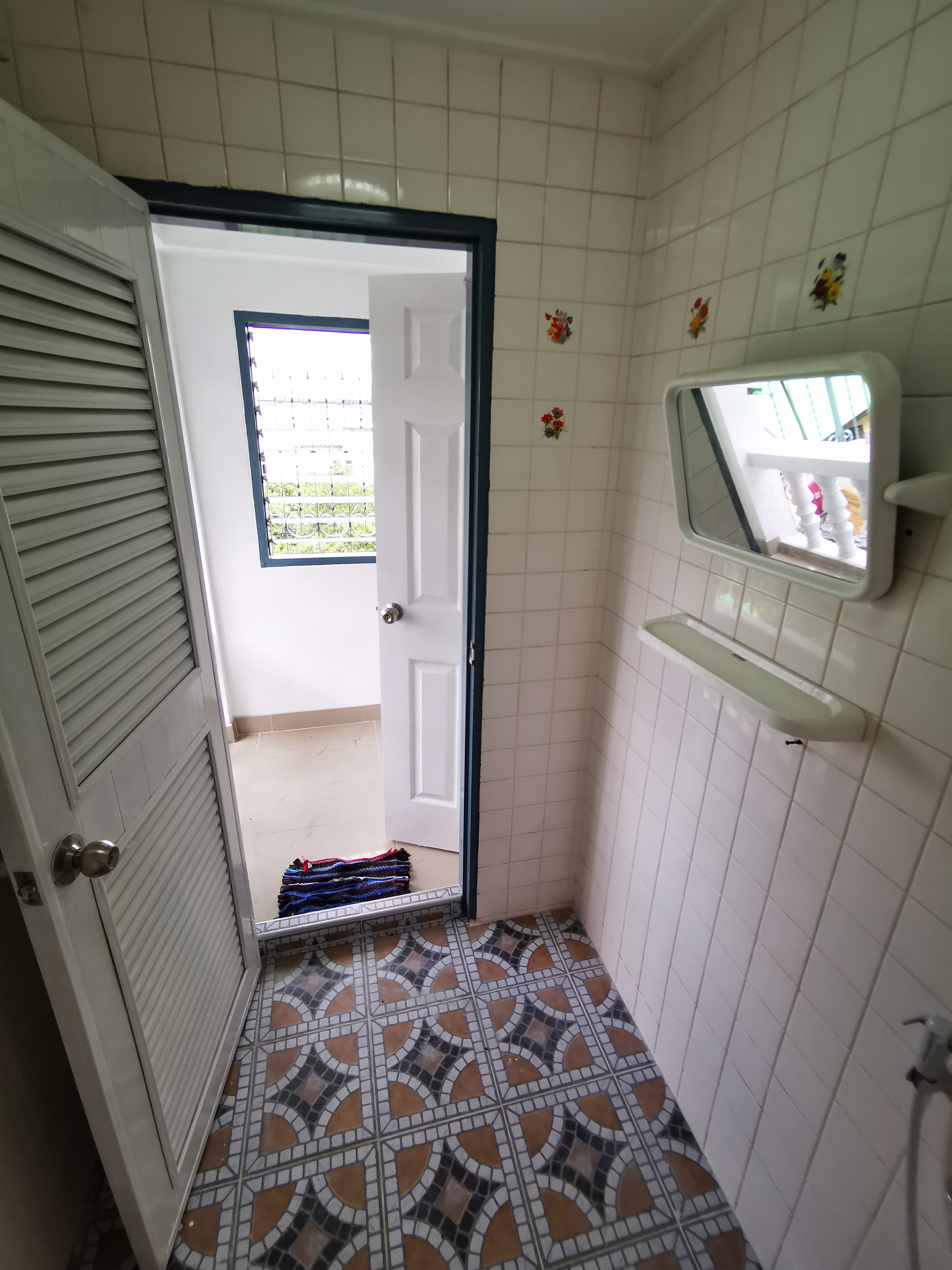 Nirun Condominium BTS Bangchak Fully Furnished Air Condition Furniture