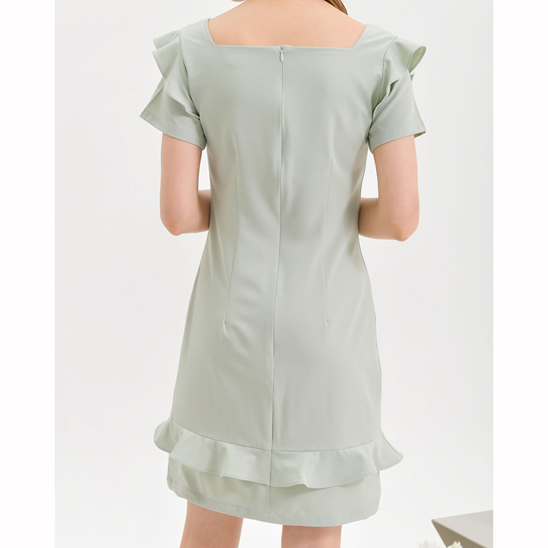 kudapy เดรสสั้นสีส้มอิฐ/สีเขียว/สีเหลือง/สีชมพู คอเหลี่ยม ดีไซน์น่ารัก มีระบายที่รอบแขนและช่วงชายเดรสเพิ่มความหวาน ใส่ง่ายได้หลายโอกาส