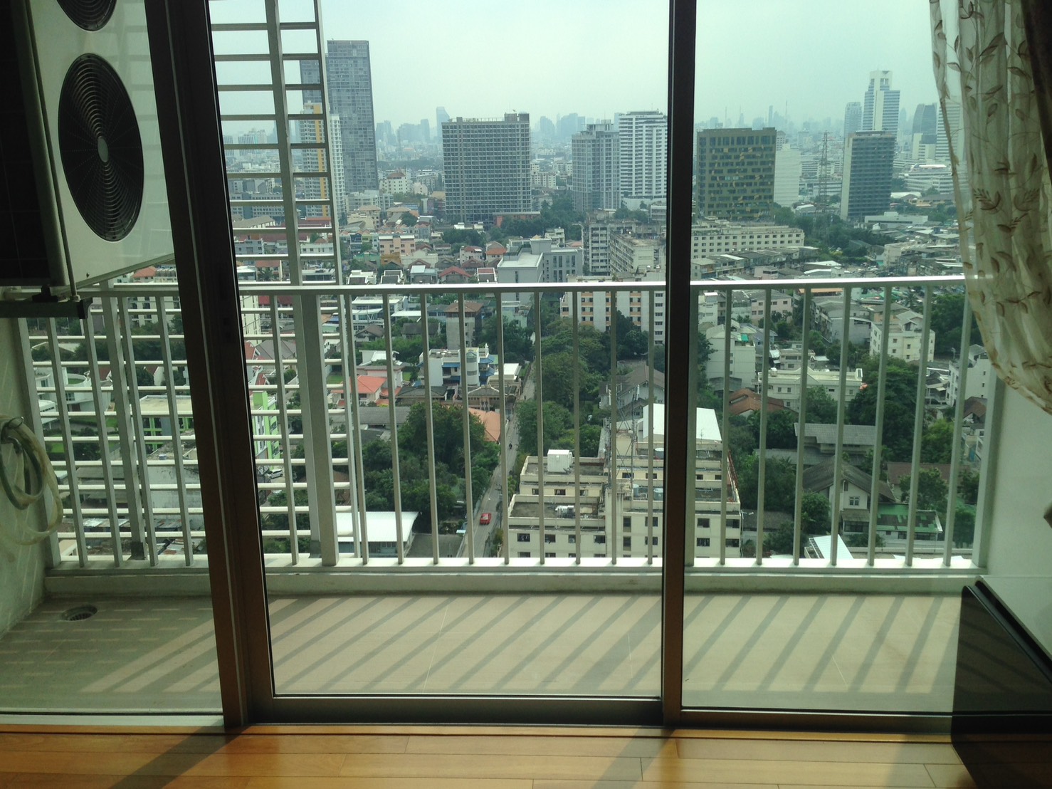 ขายแอ็บสแตร็ก พหลโยธินปาร์ค ชั้น23 พร้อมเฟอร์