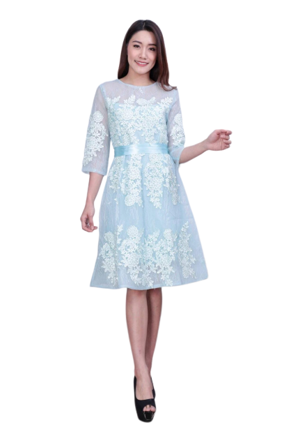 เดรสสั้นลูกไม้สีฟ้า ใส่ไปงานไหนก็ดูไฮโซ เก็บทรงสวยมาก ดีเทลแขน 4 ส่วน