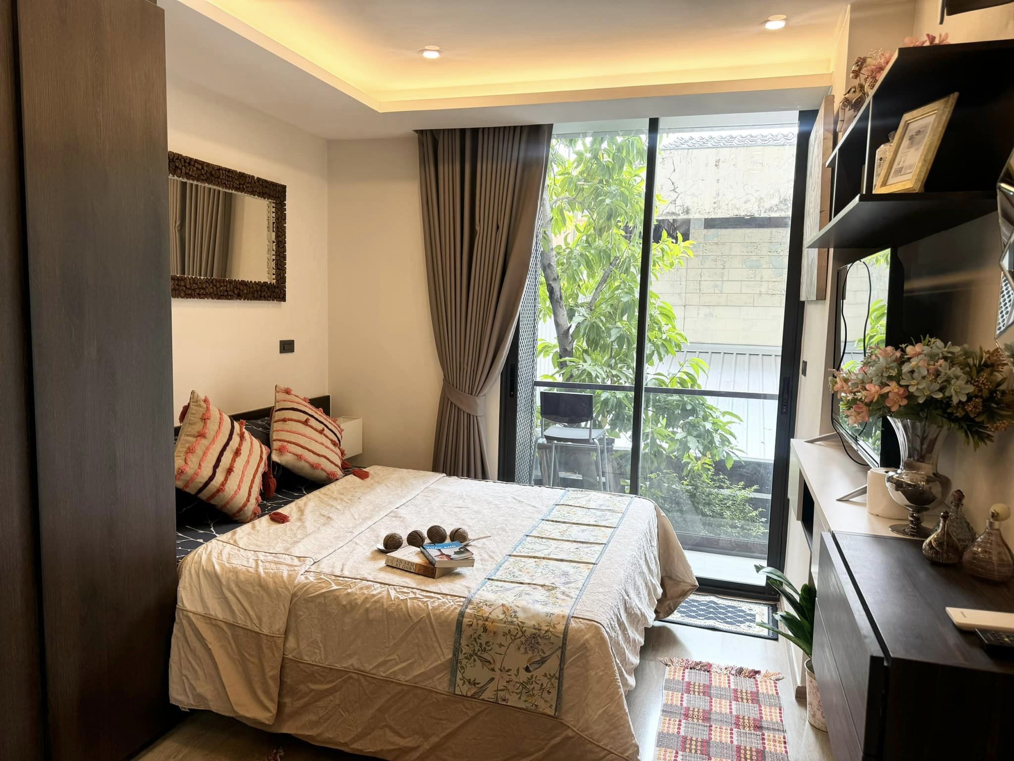 ให้เช่าห้องแบบ 1ห้องนอน 1ห้องน้ำ โซนพื้นที่ BTS ทองหล่อ คอนโด 168 Sukhumvit 36 (168 สุขุมวิท 36) Low Rise ขนาดห้อง 30 ตรม. ชั้น 2