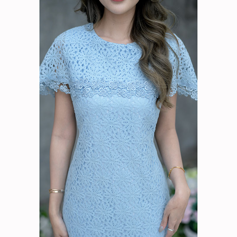 kudapy เดรสสั้นสีชมพู/สีฟ้า ลูกไม้เนื้อนิ่ม งานเดรสทรงเก๋ๆค่ะ เป็นงานคลุมไหล่ แต่งลูกไม้ช่วงชายกระโปรง และชายเสื้อ