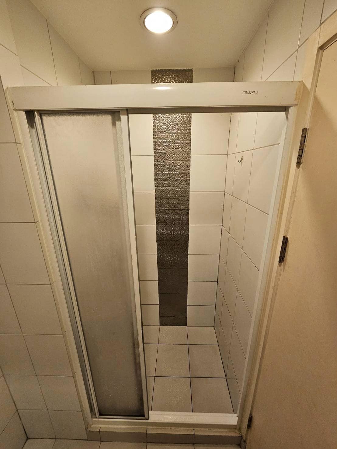 สนใจชมห้องติดต่อได้เลย Line ID: Smile-easy ปล่อยเช่าคอนโด Aspire Ngamwongwan (แอสไพร์ งามวงศ์วาน) - 1ห้องนอน 1ห้องน้ำ 1ห้องนั่งเล่น - ใกล้ เดอะมอลล์งามวงศวาน - ขนาดห้อง 30 ตรม. ชั้น 28