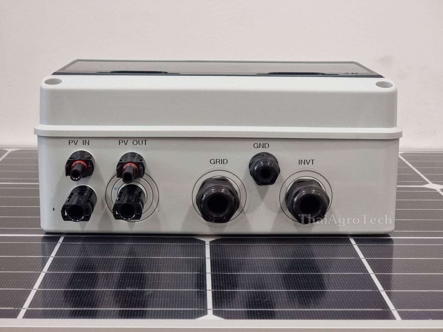 FEEO Photovoltaic PV Combiner Box Solar Waterproof Distribution Kit 2 String 1 phase ตู้คอมบายเนอร์ AC-DC Combiner 1string (FEEO) ขนาด1Kw-5KW 3Ph สำหรับโซล่าเซลล์ระบบออนกริด