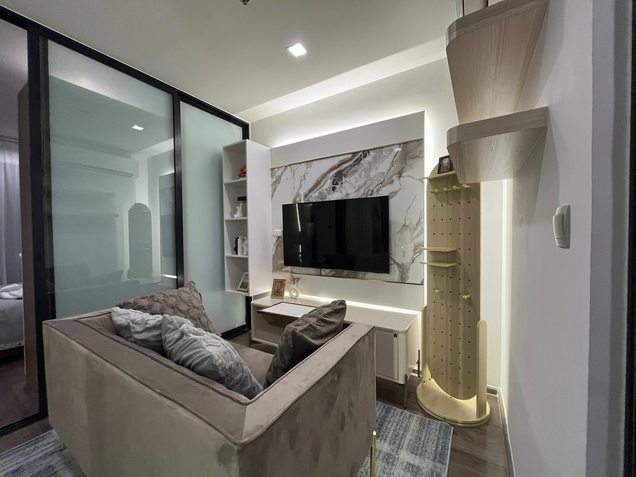 High Rise โซนพื้นที่ BTS ห้าแยกลาดพร้าว ให้เช่าห้องสวยแบบ 1ห้องนอน 1ห้องน้ำ คอนโด Life Ladprao Valley (ไลฟ์ ลาดพร้าว แวลลีย์) ขนาดห้อง 35 ตรม. ชั้น 42