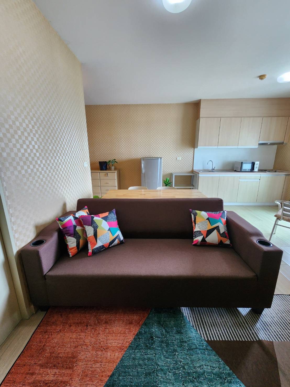 ให้เช่าห้องแบบ 2ห้องนอน 2ห้องน้ำ โซนพื้นที่ MRT ศรีลาซาล คอนโด The Parkland Srinakarin (เดอะ พาร์คแลนด์ ศรีนครินทร์) High Rise ขนาดห้อง 66 ตรม. ชั้น 11 ตึก D ให้เช่า 15,000 ต่อเดือน สัญญาขั้นต่ำ 1 ปี