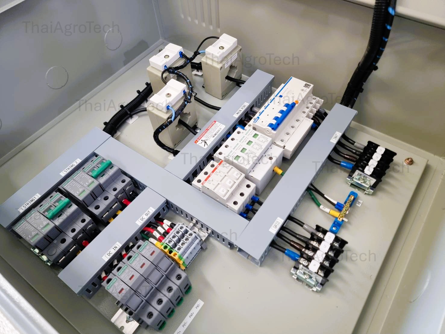 AC-DC ONGRID Combiner Box, DC 800V แบบ 2 String, RCBO 4P 3Phase พร้อม Digital Power Meter