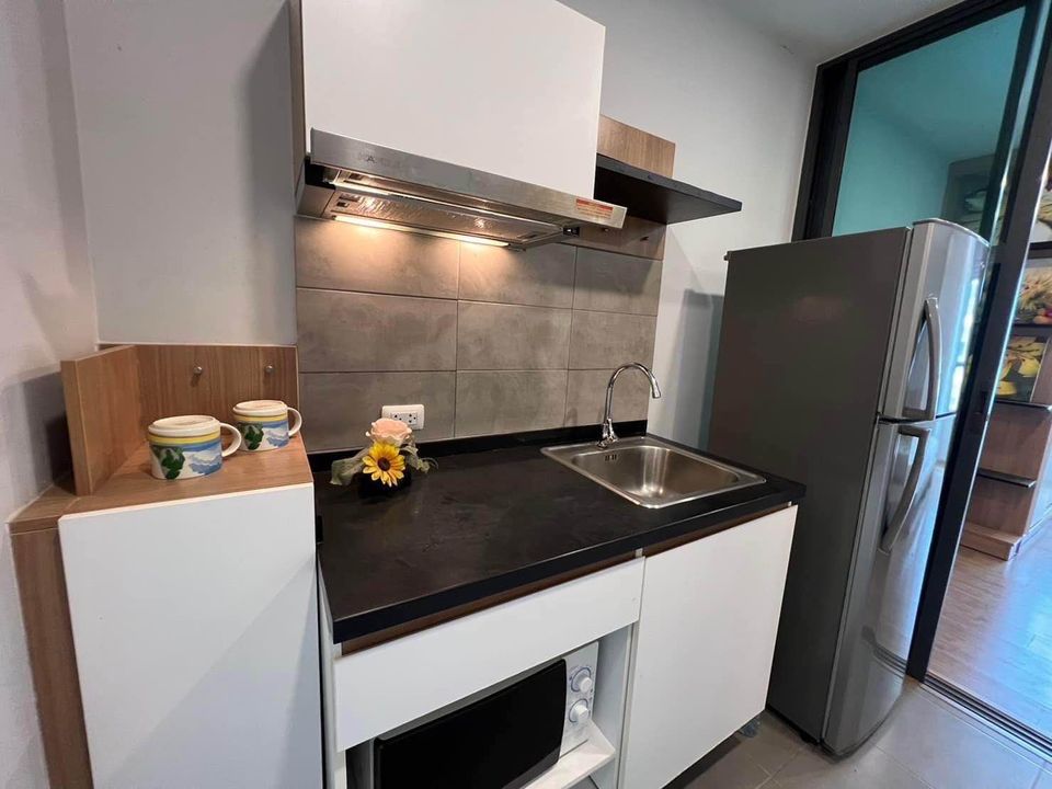 ให้เช่าคอนโด Proud III Chaengwattana (พราว 3 แจ้งวัฒนะ) - ตกแต่งเฟอร์ครบห้องมุมสวยน่าอยู่ทำครัวได้ - การเดินทาง: BTS สายสีชมพู ตรงข้ามเซ็นทรัลแจ้งวัฒนะ