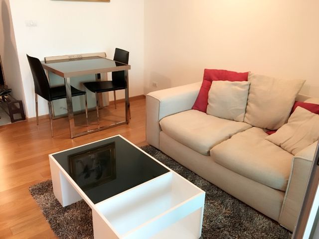 ให้เช่า แอ็บสแตร็กส์ พหลโยธิน พาร์ค เฟอร์เครื่องใช้ไฟฟ้าครบ 15,000 บาท