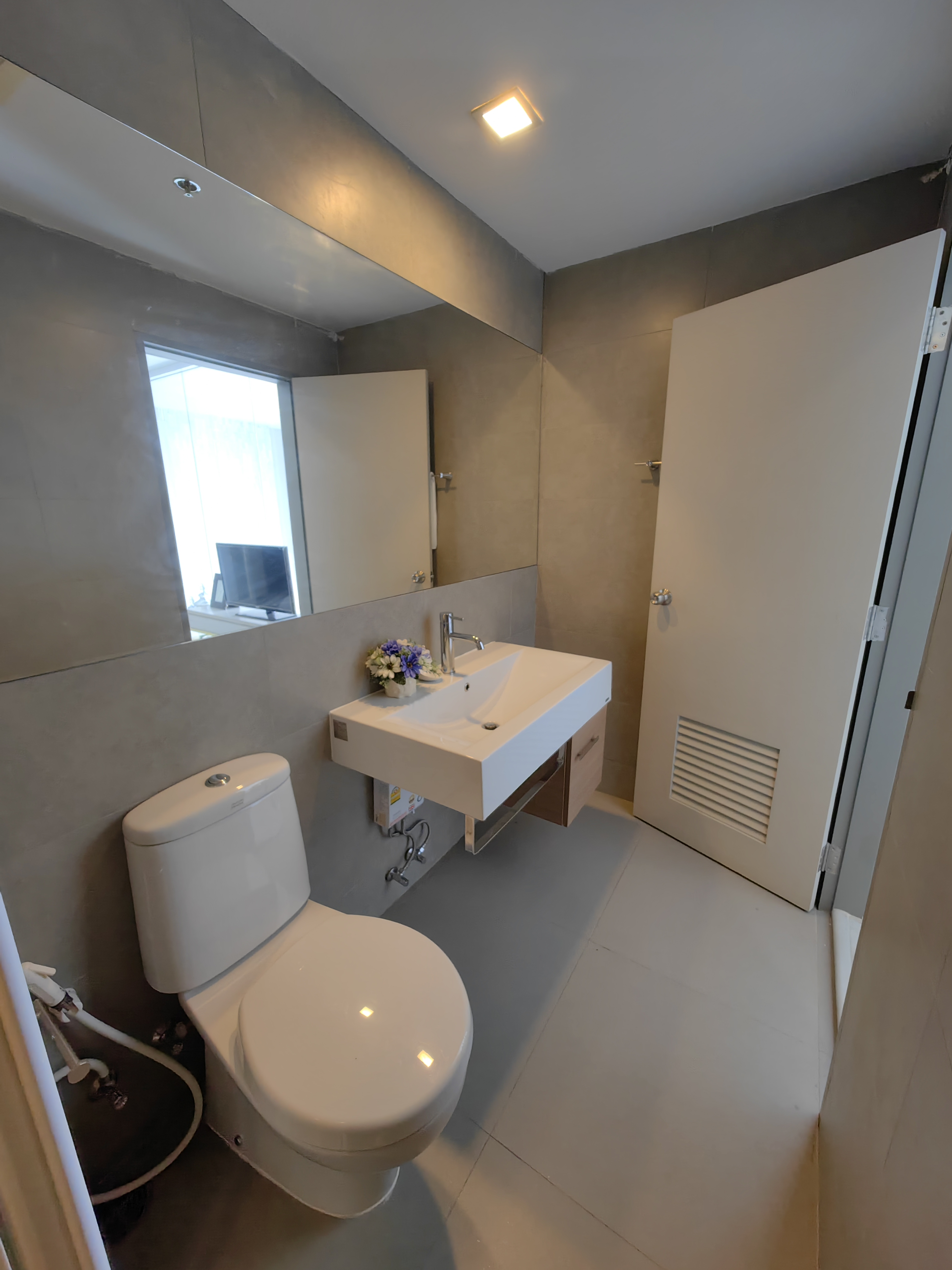 ❤️กู้เต็ม110 % ฟรีทุกค่าใช้จ่าย ค่าโอน เฟอร์นิเจอร์ เครื่องใช้ไฟฟ้า ใกล้รถไฟฟ้า❤️คอนโดหรู Duplex แจ้งวัฒนะ ใกล้เมืองทองธานี ศูนย์ราชการ ❤️Luxury Condo Chaeng wattana Muang thong thani Duplex Fully Furnished