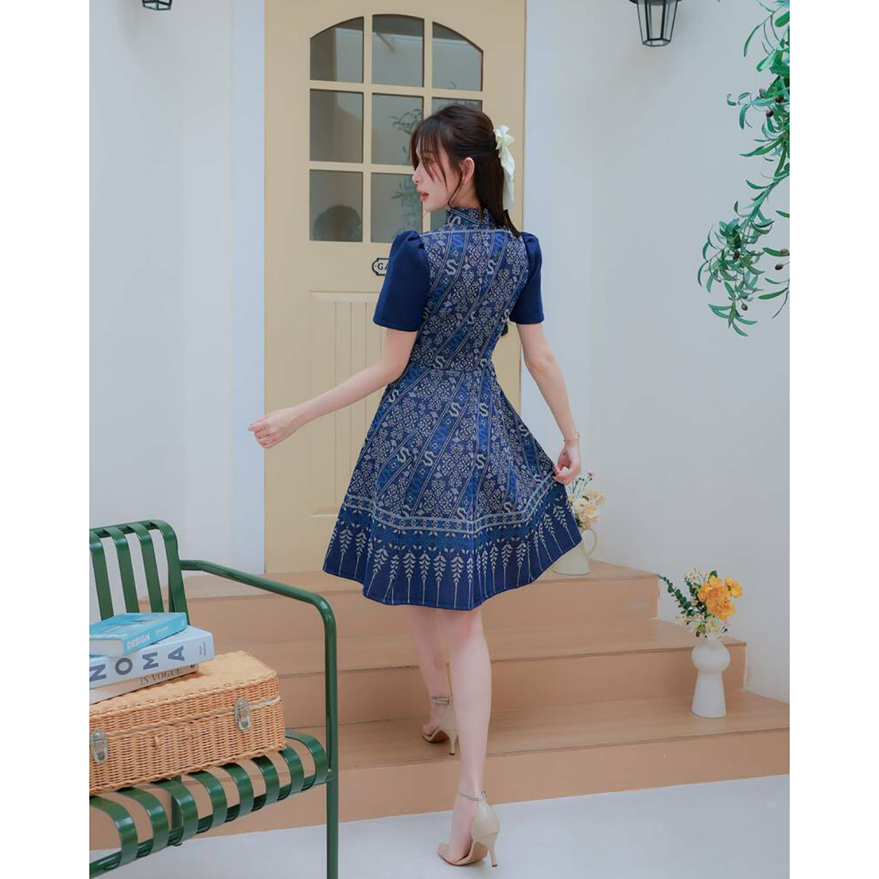 kudapy เดรสสั้น ผ้าไทยมัดหมี่ลายเอส แต่งกระดุมหน้า ใส่ออกงานสวยดูดี