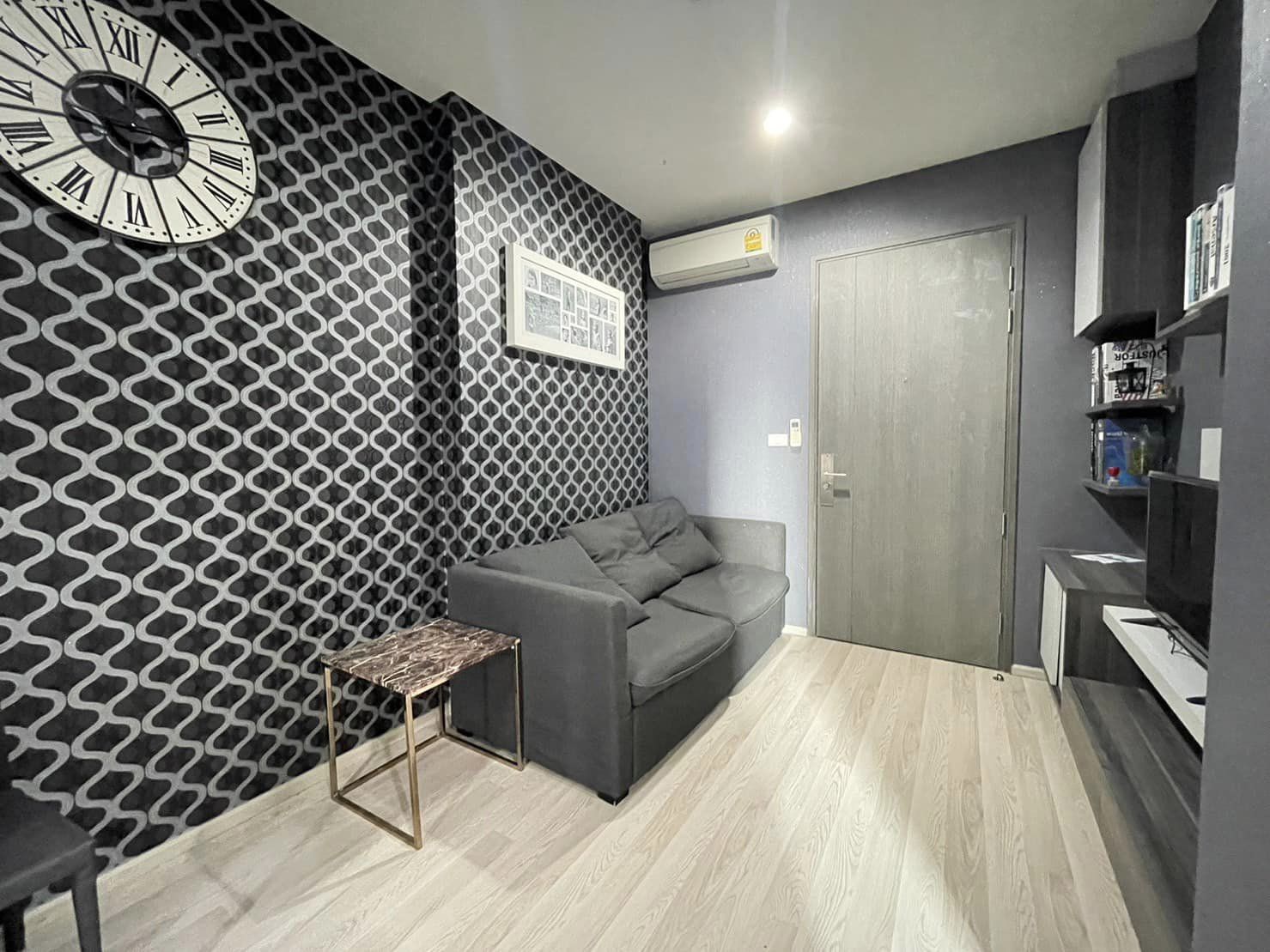 ปล่อยเช่าคอนโด Centric Huai Khwang Station (เซ็นทริค ห้วยขวาง สเตชั่น) - 1ห้องนอน 1ห้องครัว 1ห้องนั่งเล่น 1ห้องน้ำ - ใกล้ MRTห้วยขวาง