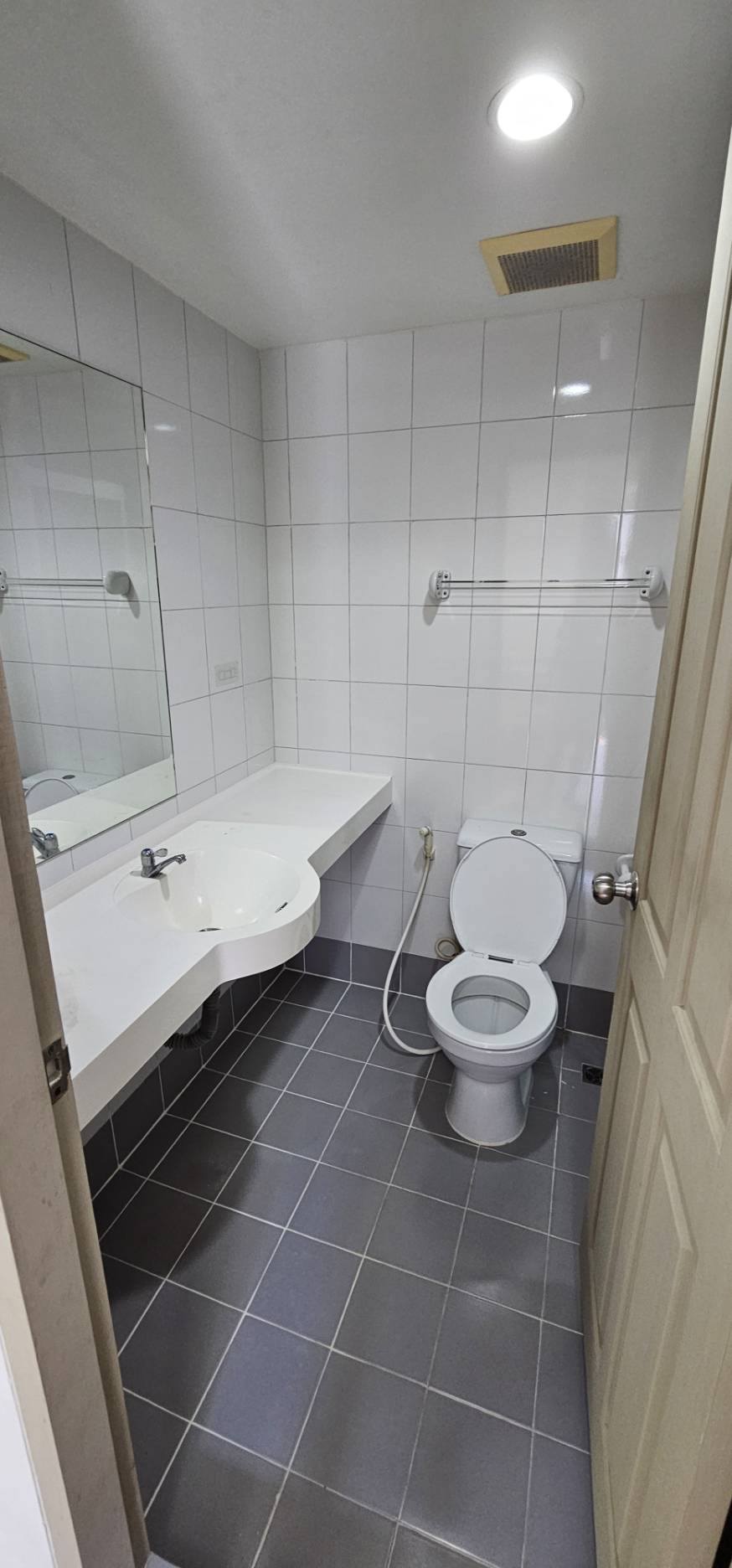 ให้เช่าห้องแบบ 1ห้องนอน 1ห้องน้ำ โซนพื้นที่ ราษฎร์บูรณะ 33 คอนโด Chapter One Modern Dutch (แชปเตอร์วัน โมเดิร์นดัชต์) High Rise ขนาดห้อง 29 ตรม. ชั้น 26 ตึก B