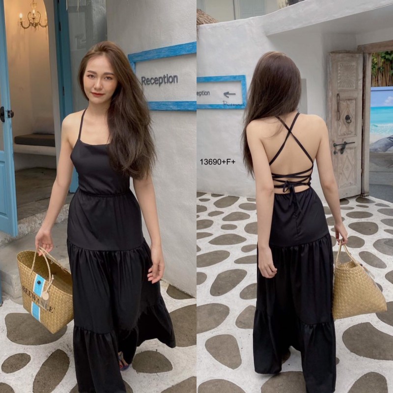 kudapy เดรสยาวร้อยเชือกหลังสีดำ,สีฟ้า ยางยืดรอบเอว เดรสแต่งระบายกระโปรงเป็นชั้นๆ เนื้อผ้า ไหมอิตาลี