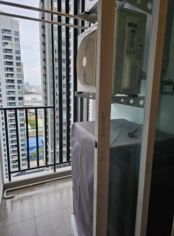 ให้เช่าคอนโด Regent home bangna (รีเจ้นท์ โฮม บางนา) โซนพื้นที่ BTS บางนา ห้องแบบ 1ห้องนอน / 1ห้องน้ำ / โซนครัวปิด ขนาดห้อง 28 ตรม. ชั้น 22 ตึก A