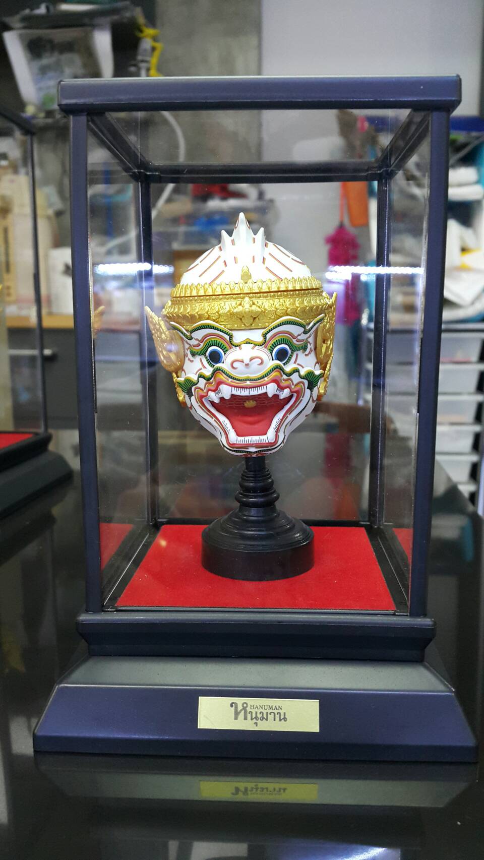 ตู้โชว์หัวโขน ทรงเตี้ย **ไม่รวมโขนหนุมานครับ **