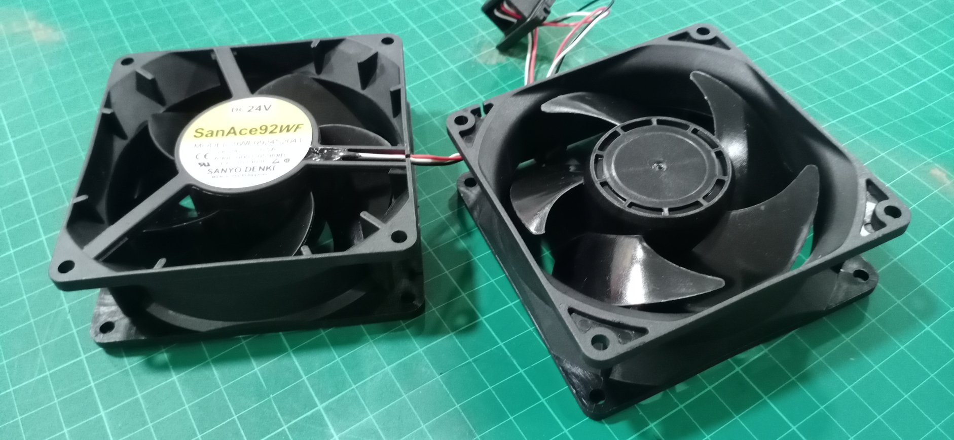 FANUC A90L-0001-0598#B SANYO 9WF0924S2041 FAN SERVO