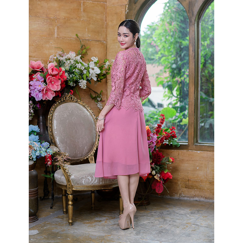 kudapy เดรสสั้นลูกไม้ไปงานสีฟ้าคราม/สีดำ/สีชมพู/สีกะปิ คอกลม แขนสามส่วน เดรสแต่งชีฟอง มีซับใน ทรงสวยมากค่ะ