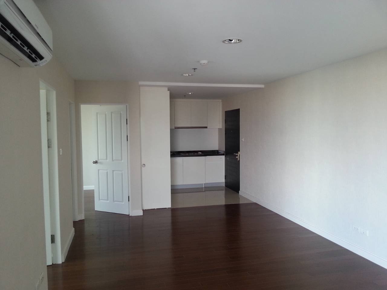 ขายคอนโด Belle Grand Rama 9 (Belle Avenue) high floor clear view all windows 2bd 1 bath