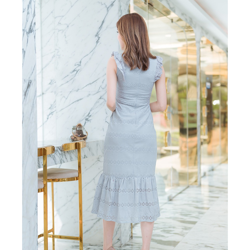 kudapy เดรสสั้นสีเทา ผ้าฉลุอกระบายใส่งานปาร์ตี้สวยดูดี S XL 2XL