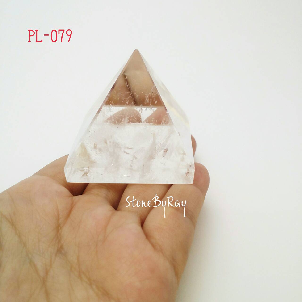 หินคริสตัลควอตซ์เจียรทรงพีระมิด PL-079