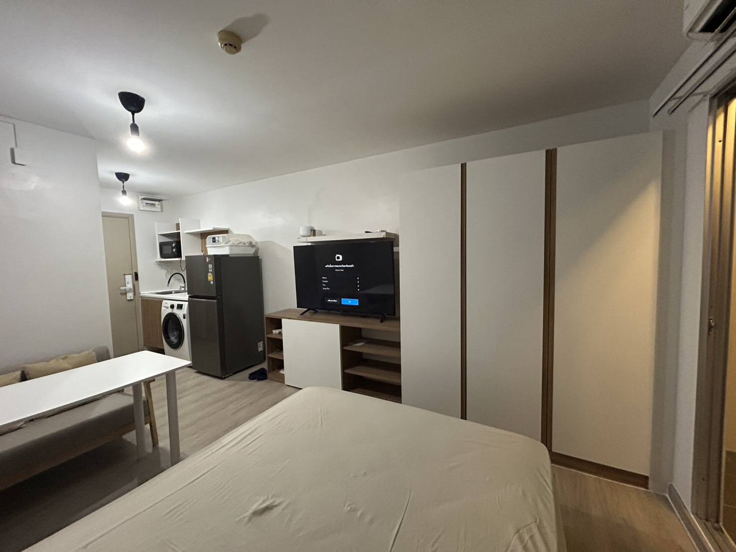 ให้เช่าคอนโด Elio Sukhumvit 64 (เอลลิโอ สุขุมวิท 64) โซน รถไฟฟ้า BTS ปุณณวิถีและอุดมสุข ห้องแบบ Studio / 1ห้องน้ำ ขนาดห้อง 22 ตรม. ชั้น 6 ตึก A