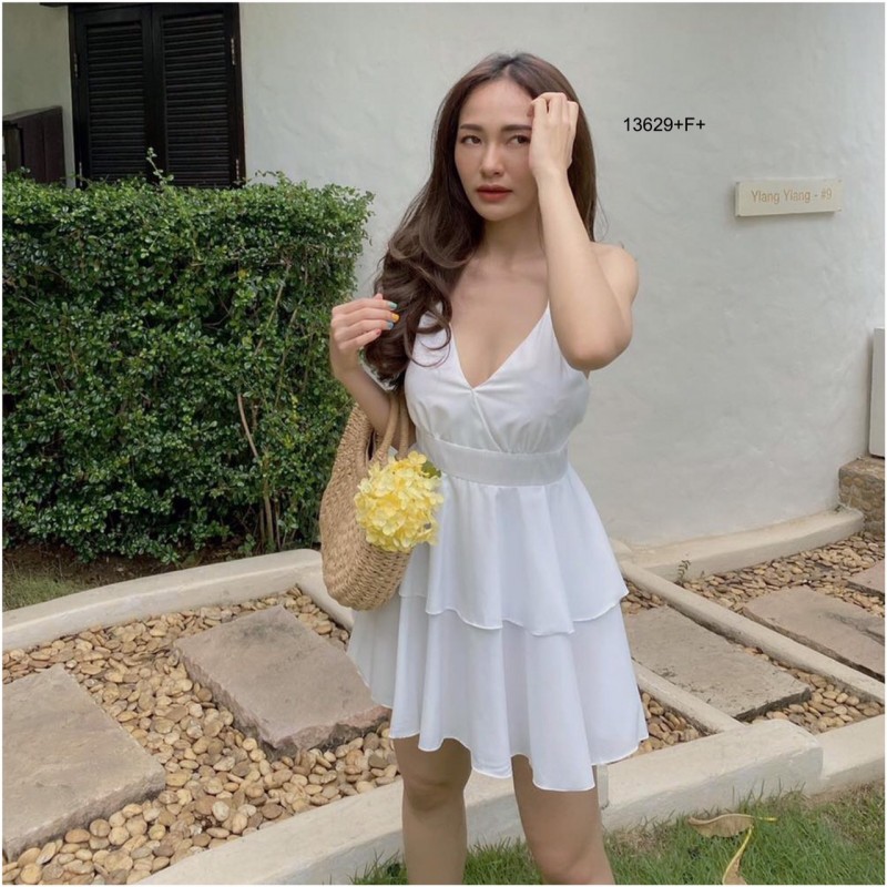 kudapy ดรสสั้นเว้าอกไปทะเล เว้าหลัง ผูกเชือกรัดเอวด้านหลังนะคะ กระโปรงแต่งชั้นระบาย2ชั้น