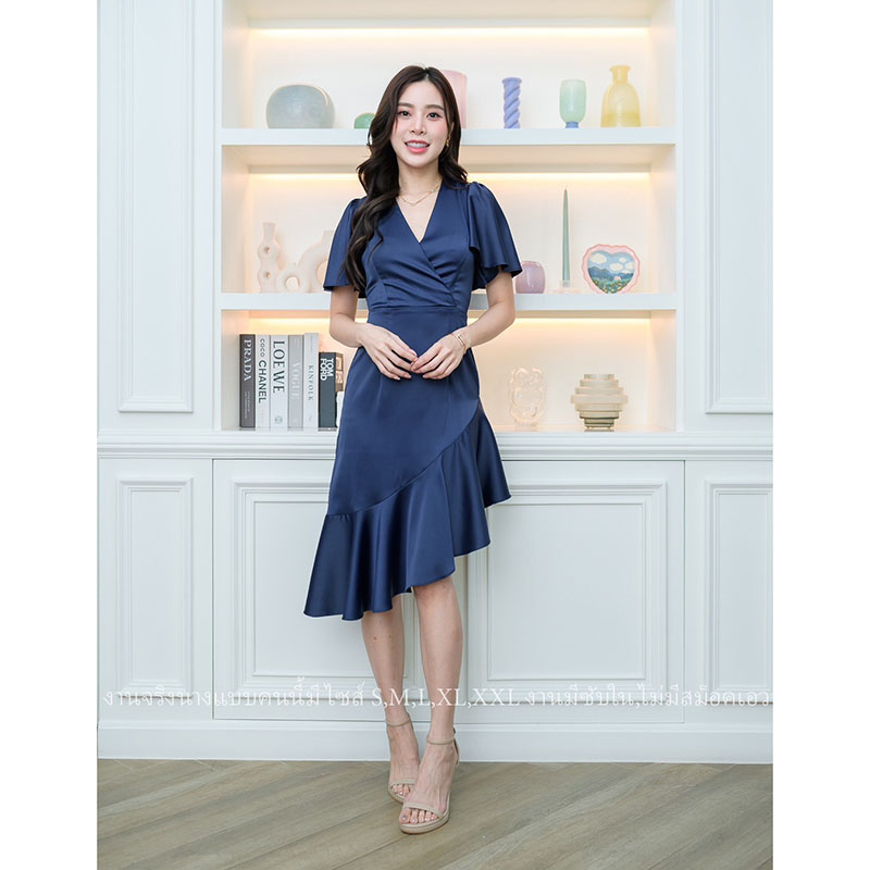 kudapy เดรสสั้นสีแดง/สีน้ำเงินกรมท่า/สีสีชมพู ออกงาน คอวีแขนระบาย ชายกระโปรงระบายสวยเก๋ แนวเรียบร้อยสวยหรูดูแพง เหมาะสำหรับใส่เป็นชุดราตรี