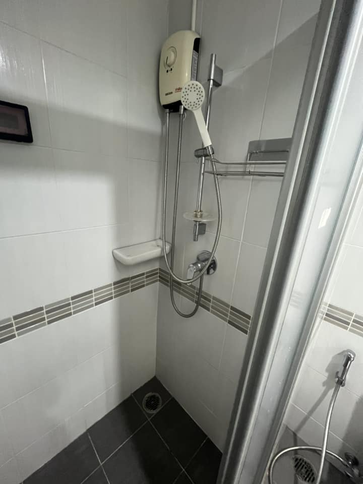 ปล่อยเช่าคอนโด Lumpini Place Borom Ratchachonni - Pinklao (ลุมพินี เพลส บรมราชชนนี - ปิ่นเกล้า) - 1ห้องนอน 1ห้องน้ำ 1ห้องนั่งเล่น - ใกล้ ม.ศิลปากร / ศิริราช/ ธรรมศาสตร์ - ขนาดห้อง 28 ตรม. ชั้น 7