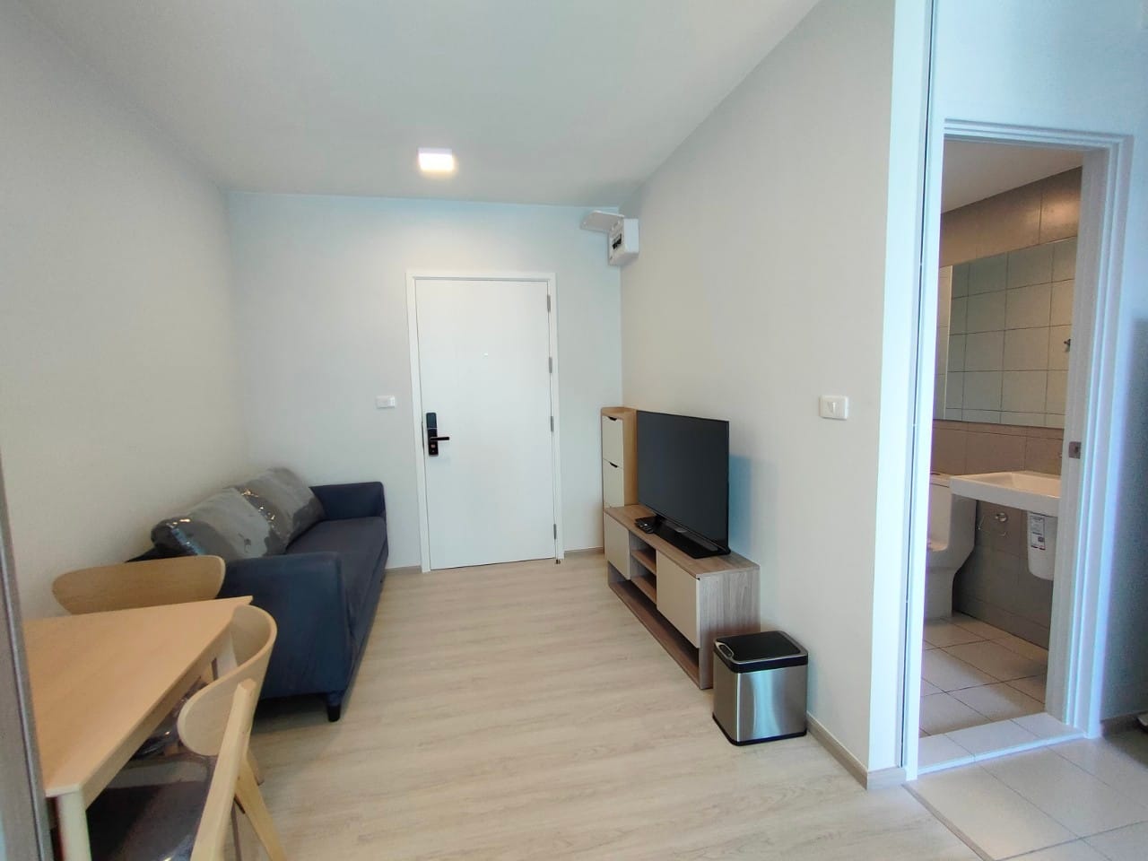 ปล่อยเช่าคอนโด Plum Condo Sukhumvit 62 (พลัม คอนโด สุขุมวิท 62) - Studio 1ห้องน้ำ - ใกล้ BTS บางจาก - ขนาดห้อง 24 ตรม. ชั้น 4