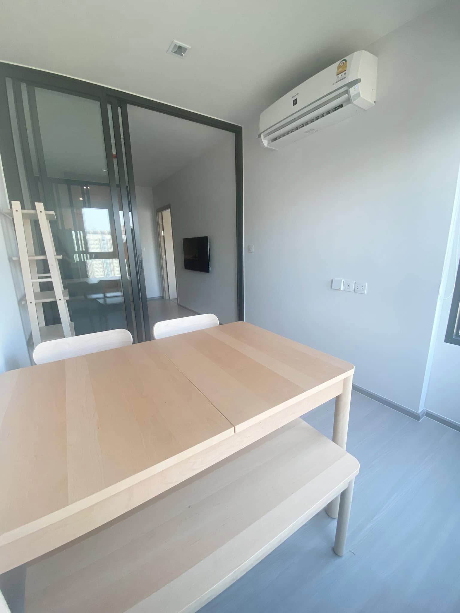 ให้เช่าห้องแบบ 1ห้องนอน 1ห้องอเนกประสงค์ 1ห้องน้ำ 1ครัวแยก โซนพื้นที่ BTS ตลาดพลู คอนโด Life Sathorn Sierra (ไลฟ์ สาทร เซียร์รา) ขนาดห้อง 36 ตรม. ชั้น 27 ตึก A