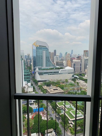 Life One Wireless ให้เช่าขนาด35ตรม.ชั้นสูงห้องสวยเฟอร์ครบ