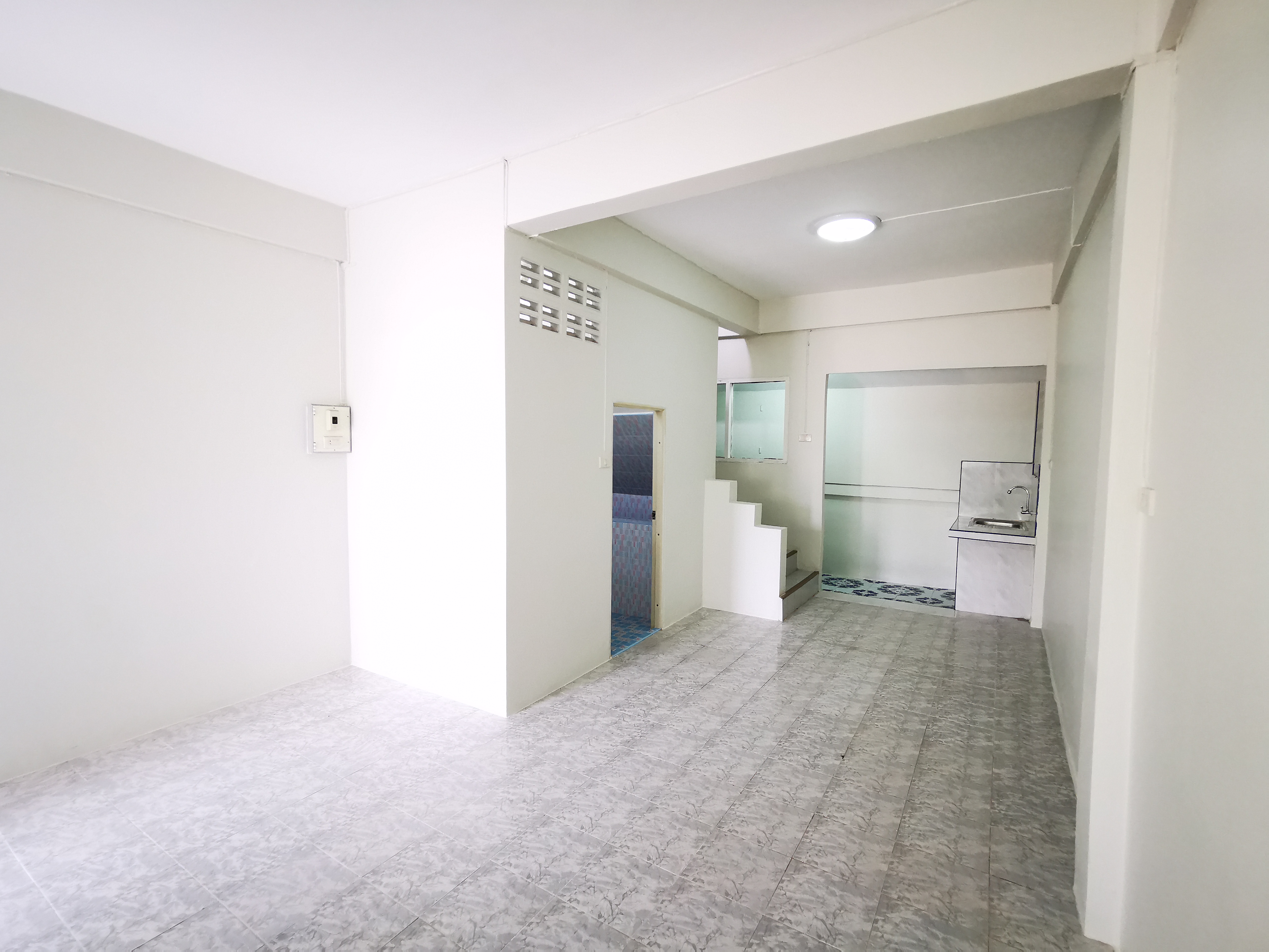 ขายบ้านพลอยสยาม 2ชั้น ดาวน์ 0 กู้ 100 กู้ไม่ผ่าน ผ่อนตรงบริษัทได้ ใกล้แยกศักดิ์ชัย เซ็นทรัล โรบินสัน ตลาดพลอย จันทบุรี ตกแต่งใหม่ ฟรีเฟอร์นิเจอร์ Townhouse Near Robinson Gems Market Chanthaburi renovated free furniture