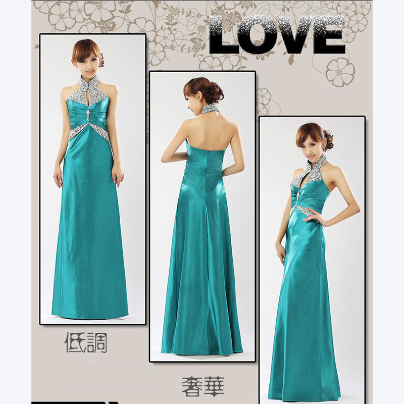 kudapy ชุดราตรียาวสีน้ำเงิน/เขียวมรกต คล้องคอ ปักเลื่อมเน้นช่วงเอว และปกคอจีน