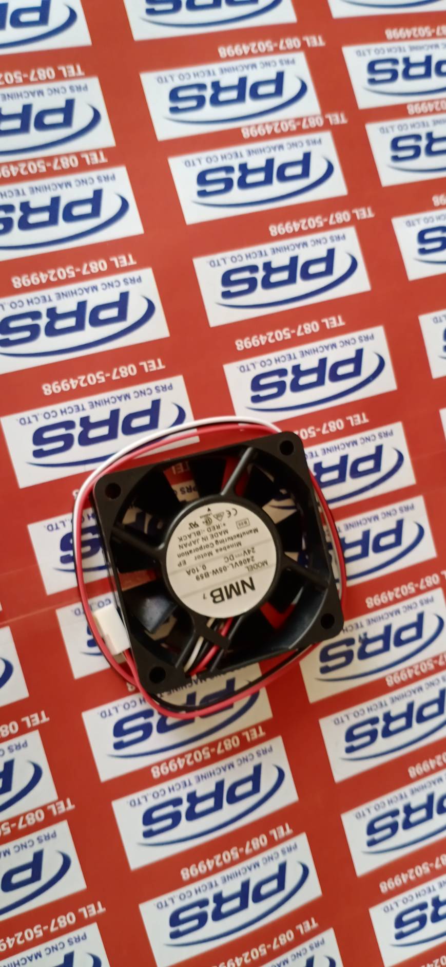 NMB MODEL 2406VL-05W-B59 WHITE PLUG 3 PIN