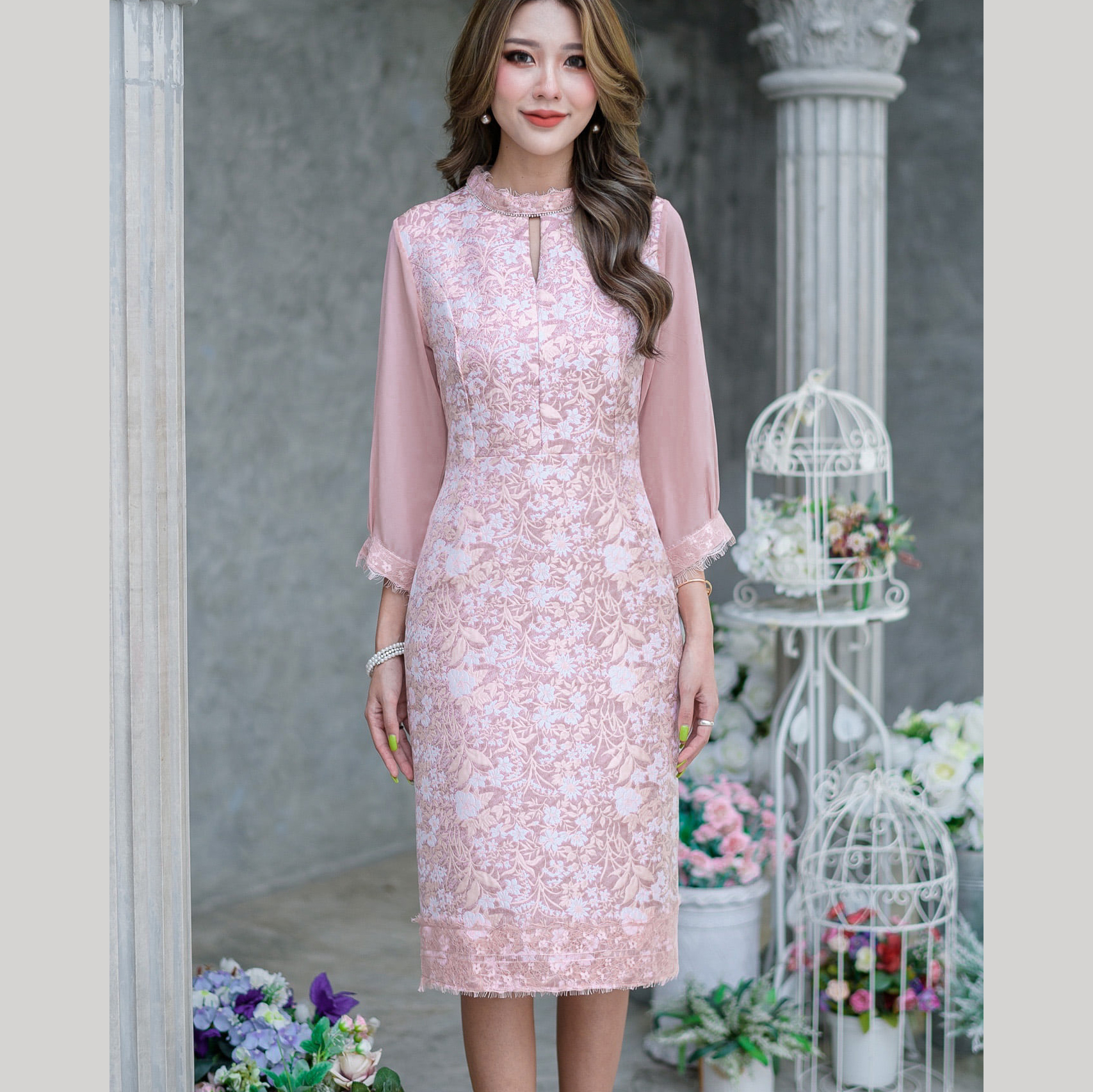 kudapy เดรสสั้นคอจีนแต่งดีเทลโชว์เนื้อเซ็กซี่สีชมพู,สีเขียว แขนยาวสามส่วนชีฟอง ทรงเอ ผ้าทิ้งตัวสวยมากค่ะ