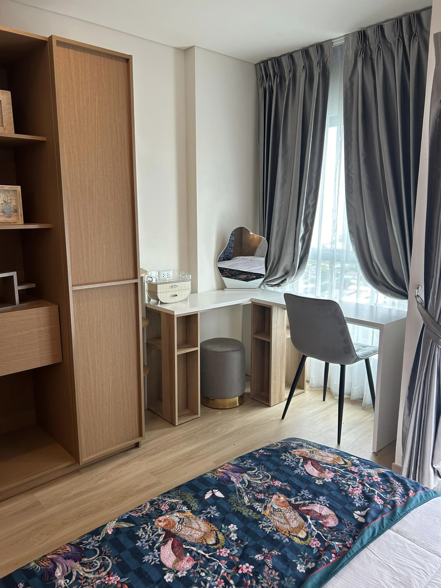 สนใจชมห้องติดต่อได้เลย Line ID: Smile-easy ปล่อยเช่าคอนโด Lumpini Ville Charan - Fai Chai (ลุมพินี วิลล์ จรัญ - ไฟฉาย) - 1ห้องนอน 1ห้องน้ำ 1ห้องนั่งเล่น - ใกล้ MRT จรัญ 13 - ขนาดห้อง 29 ตรม. ชั้น 21 ทิศตะวันออก