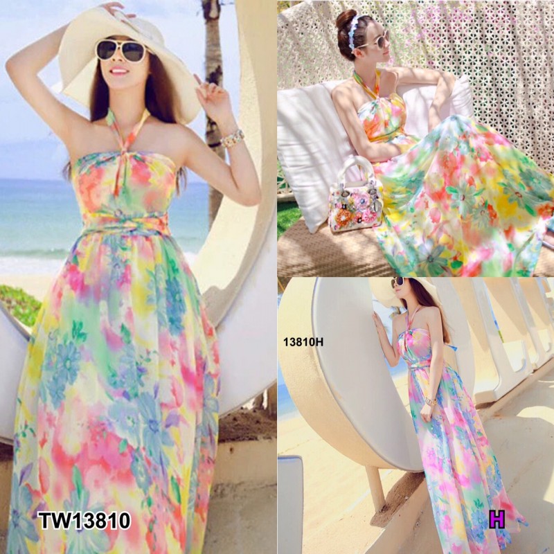 kudapy Maxi Dress แม็กซี่เดรสสายคล้องคอ อกเสริมฟองน้ำ ผ้าไหมอย่างดี พิมพ์ลายดอกไม้กราฟฟิก