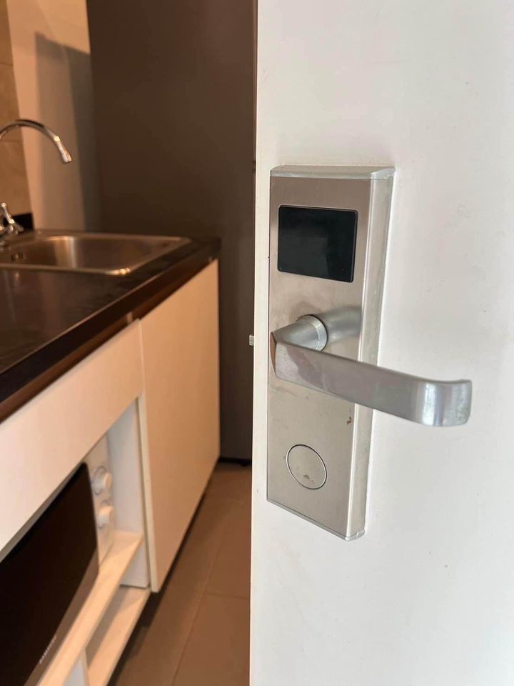 ให้เช่าคอนโด Proud III Chaengwattana (พราว 3 แจ้งวัฒนะ) - ตกแต่งเฟอร์ครบห้องมุมสวยน่าอยู่ทำครัวได้ - การเดินทาง: BTS สายสีชมพู ตรงข้ามเซ็นทรัลแจ้งวัฒนะ