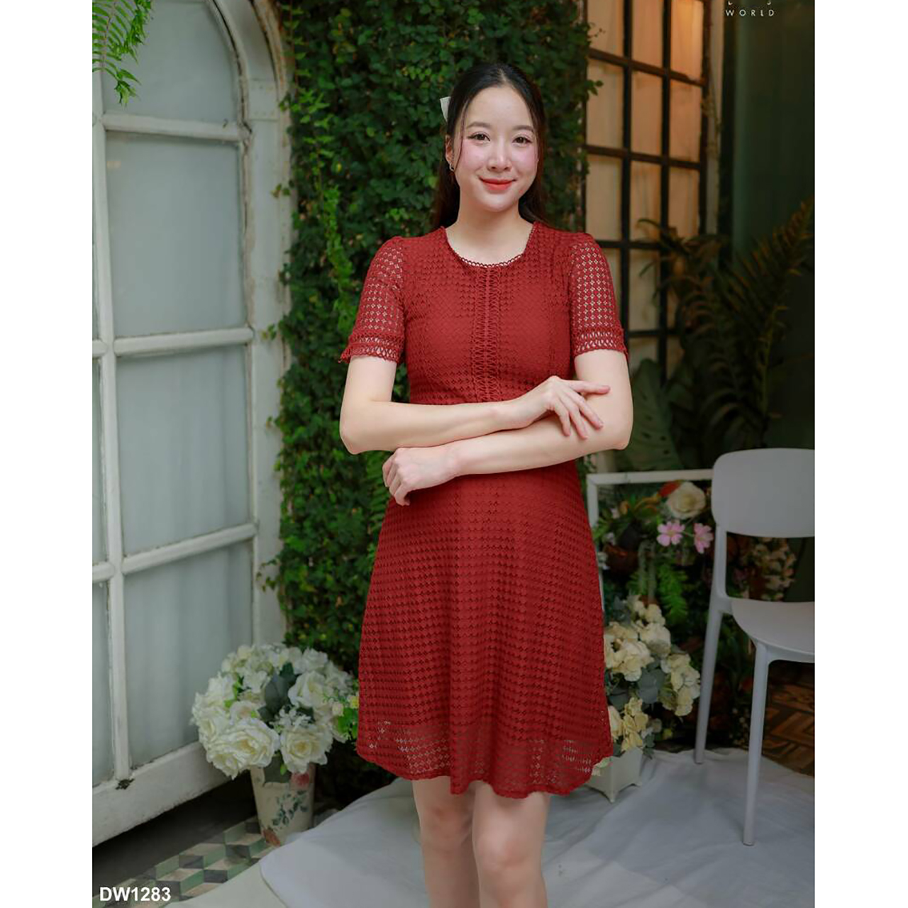 kudapy เดรสสั้นสีสีแดง ชมพู ขาว ผ้าลูกไม้ลายปัก ใส่สวยดูดี